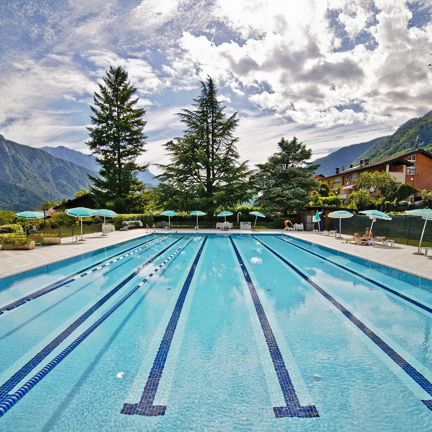 Piscina lido di Roncegno